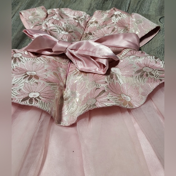 Frendz Dress - Picture 10 of 10